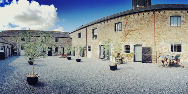 The Courtyard at ANRÁN